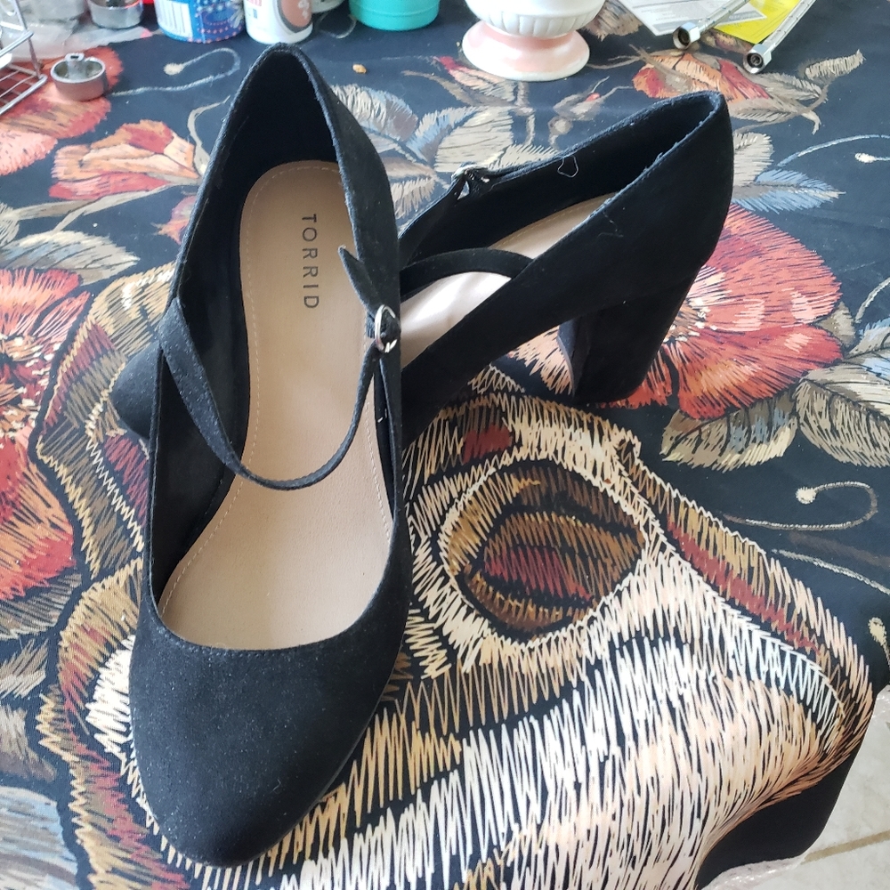 Torrid Suede Pumps Size 11W
